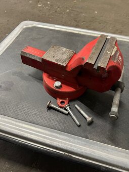 Zveráky-otočné 130€/kus - 8