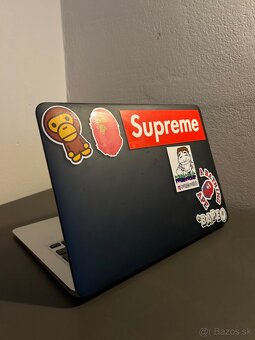 Apple MacBook Air 13” (Early 2015) - 8