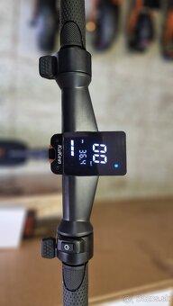 Elektrická kolobežka KUkirin S1 max 2025 - 8