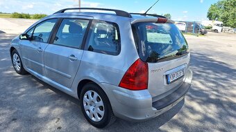 PEUGEOT 307 SW 1.6 HDI - 8