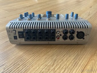Universal Audio Apollo Quad Silver - 8