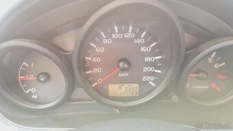 Mitsubishi Colt 1.1 - 8