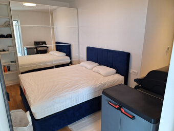 Chorvátsko-trojizbový apartmán s výhľadom na more-PAG - 8