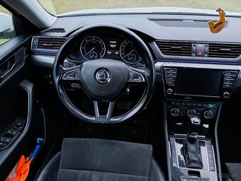 Predám 4x4 škoda Superb combi ročník 2016 dsg - 8