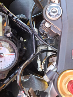 predám Suzuki GSX-R 1000 - 8