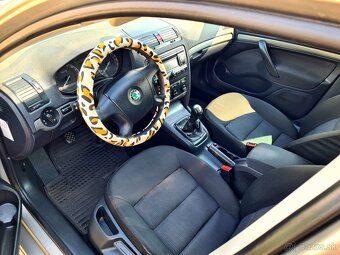 Škoda Octavia 2 COMBI 1,9TDI 77KW ELEGANCE - 8