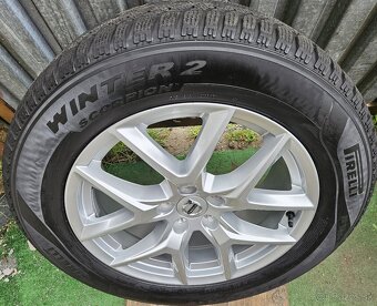 Atraktívna, orig. zimná sada VOLVO - 5x108 r17 + 235/60 r18 - 8