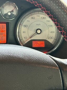 Peugeot 308 1.6HDI - 8