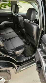 Predám MITSUBISHI OUTLANDER 2.2 DI-D 4WD TC-SST Intense+ - 8