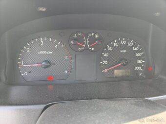 Hyundai Terracan 2.9 CRDi - 8