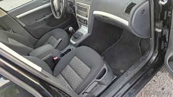 Škoda Octavia Combi II. 2.0 TDI 2010 Top - 8