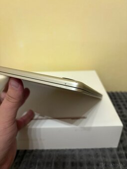 MacBook Air 15 M2 8/256GB 95% batéria - 8