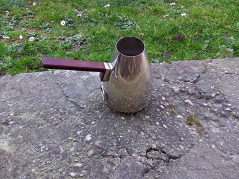 Nepoužitý hrniec, kastról a nádoba - 8