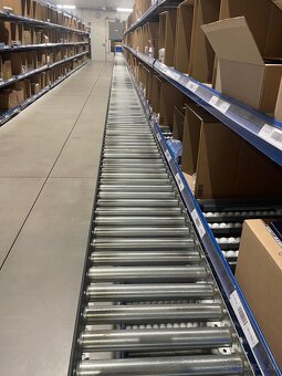 Výpredaj skladu–Kompletný regálový systém 40 m Jungheinrich - 8