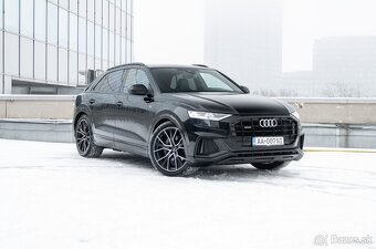 Audi Q8 - 8