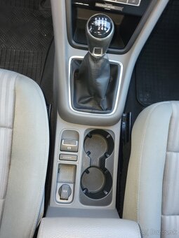 Predám Seat Alhambra 2.0TDI ,103kw , 4x4,7 miestne - 8
