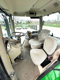 John Deere 6130R - 8