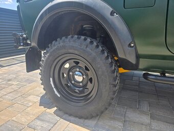 Lada Niva - 8