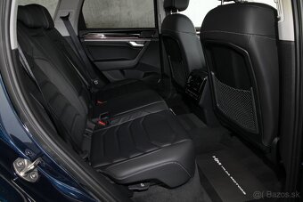 VW Touareg 3.0TDI 170kW 4x4 Vzduch Tažné ACC IQ Matrix 30tkm - 8