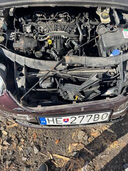 Ford Galaxy 2.0 Titanium r.v. 2010 havarované. - 8