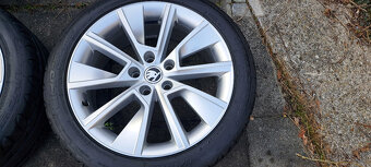 18 Skoda Octavia - 225/45R18 - 8