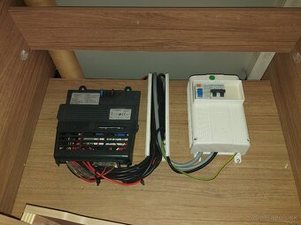 Predám Karavan Weinsberg 450 FU - 8