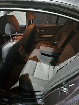 BMW E90 320i 2.0 110kw 2006 - 8