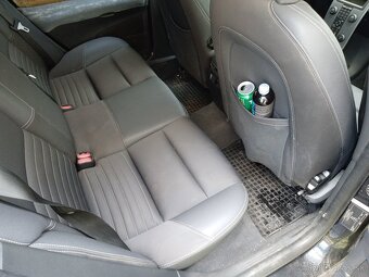 Predám Volvo V50 2.0D - 8