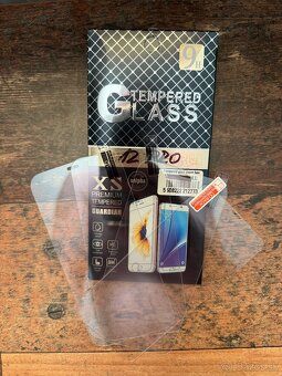 iPhone 12 Pro Graphite 256GB + Apple Watch s6 - 8