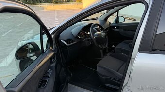 Peugeot 207 1.4i 16v Panorama - 8