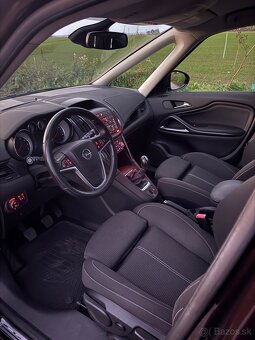 Opel Zafira - 8