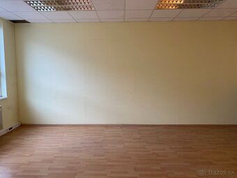 Administratívny priestor na prenájom - Bratislava V - 8