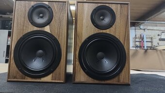 Tesla reproduktory - 8