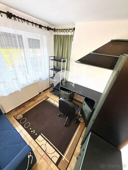 Reality KOMPLEX s.r.o. ponúka na PRENÁJOM 5 izbový rodinný d - 8