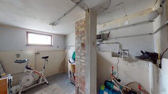 Chata so záhradou 360 m2 v Hamuliakove - 8