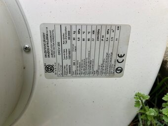 Elektrický bojler na vodu 200 L - 8