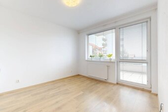Predaj 2 izb. priestranného bytu s terasou v Stupave, Cement - 8
