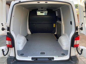 Volkswagen Transporter T5 - 8