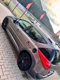 Peugeot 207SW - 8