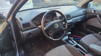 Octavia 1 1.9tdi 66kw automat - 8