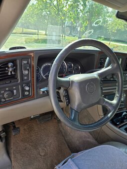 Predám CADILLAC ESCALADE - 8