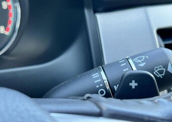 Jaguar XF 3.0D AUTOMAT KŮŽE NAVI KAMERA nafta automat 177 kw - 8