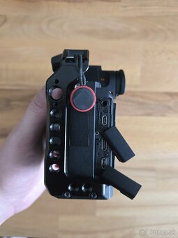 Sony a7 RIII + PeakDesign Slide - 8