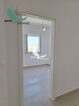 Novostavba apartmánu s výhľadom na more Chorvátsku-Privlaka - 8