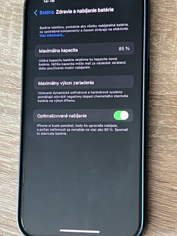 Predám iPhone 14 256 gb - čierny - 8