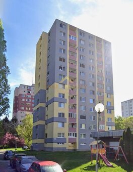 Pekný, zariadený 2 izbový byt, ulica Medveďovej, BA V. Petr - 8