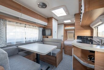 Príves Hobby De Luxe 540 KMFe – Plne vybavený 🚐✨ - 8