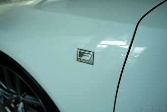 Lexus IS F-Sport Top / audio Mark Levinson - 8