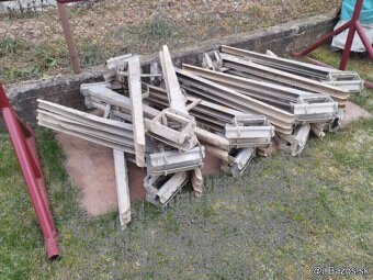 Nastaviteľné závitové nohy na lesenie - 8