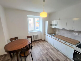 Prenájom 2 izbový, blízko Centra, Zimná, rekonšt nezariadený - 8